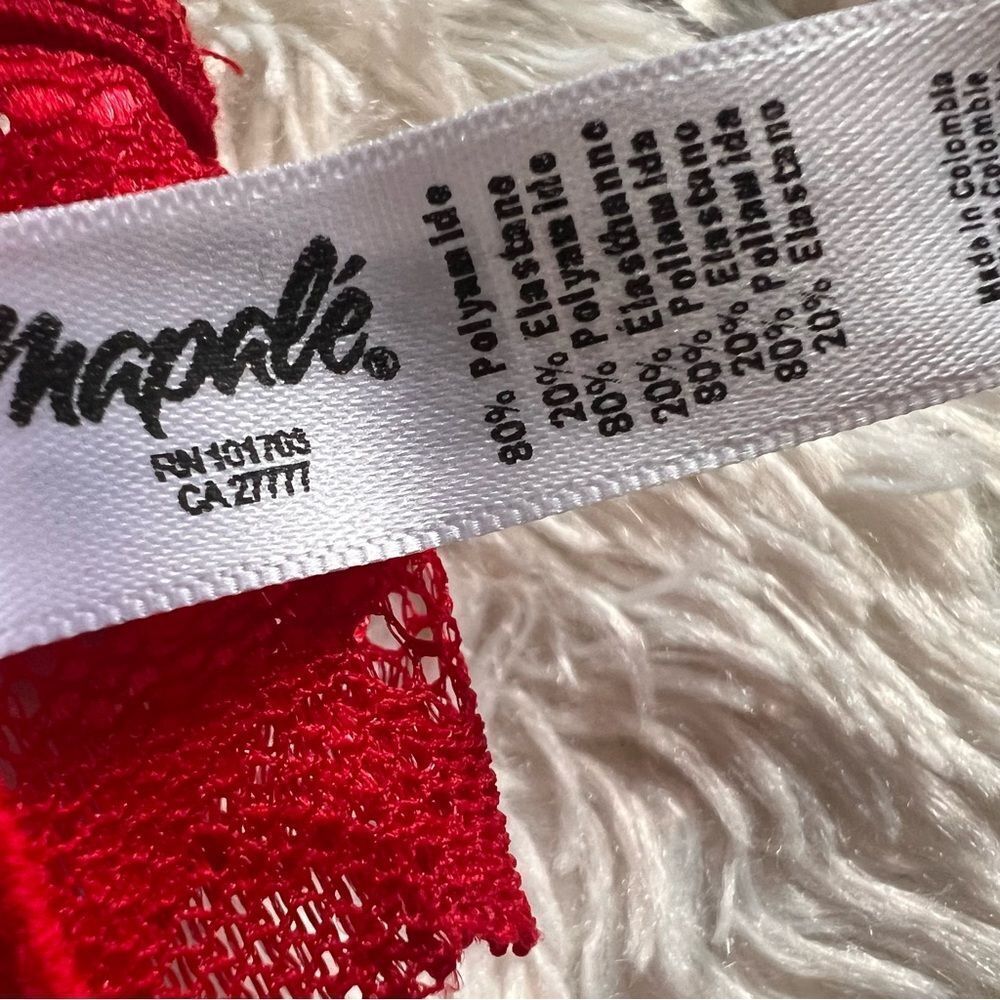 Mapale Red Heart Lace Bralette Small / Medium NEW with defects - Picture 7 of 7